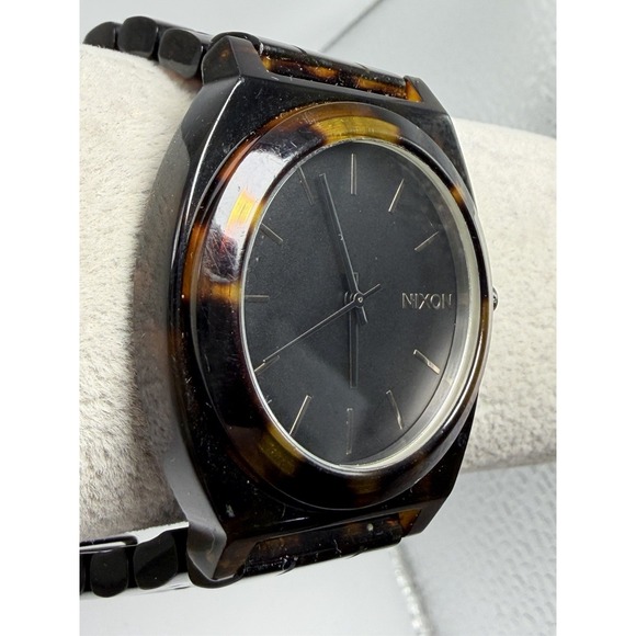 Nixon The Time‎ Teller Acetate Ladies Tortoise New Battery 39MM 6\